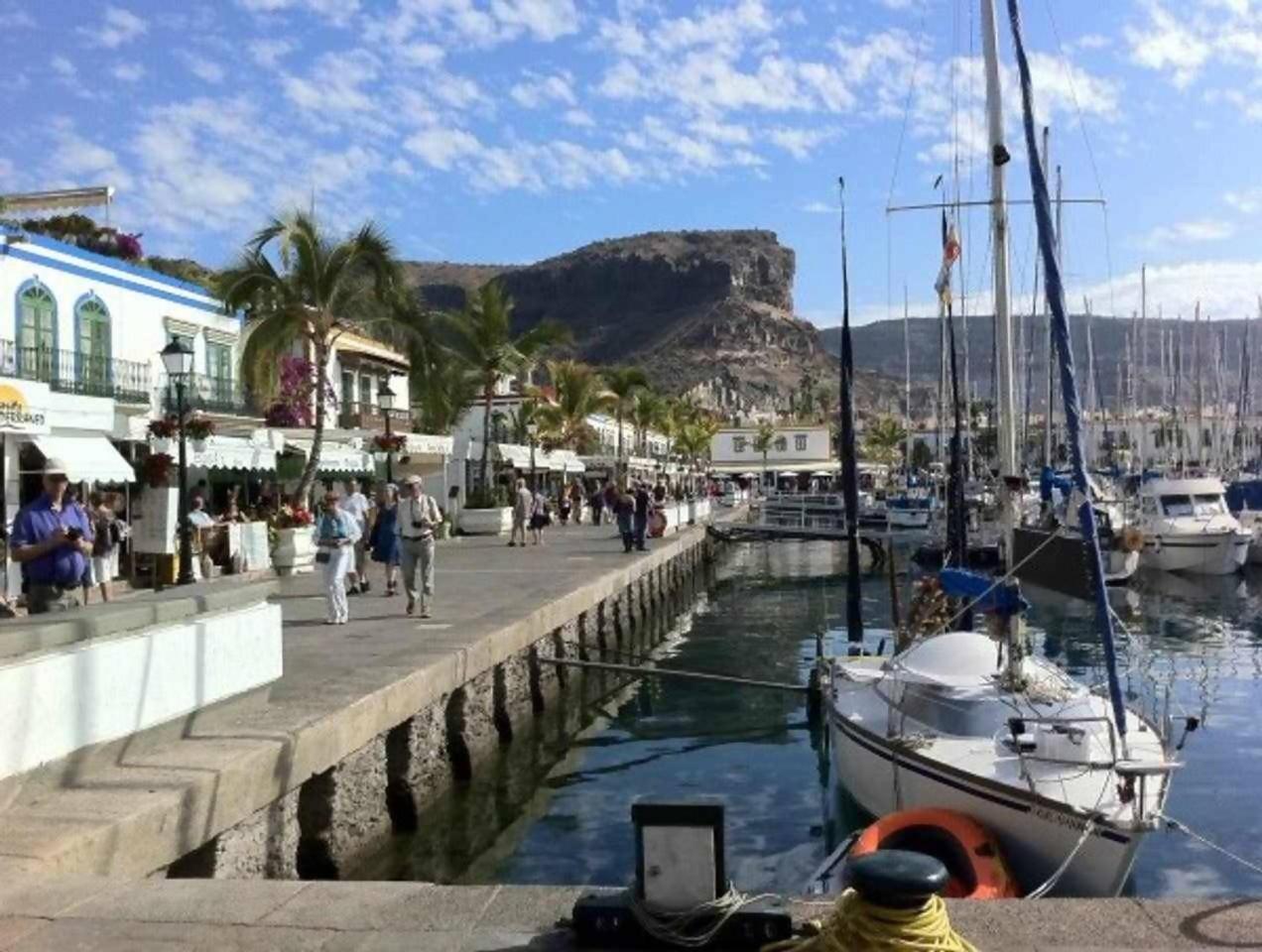 Precioso Yate En El Centro Del Puerto De Mogan Hotell Eksteriør bilde